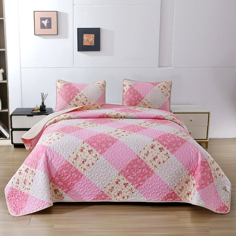 Ensemble de couvre-lit matelassé 3 pièces à motif floral en patchwork rose, couvre-lit léger en patchwork Cottagecore Gingham avec 2 taies décoratives, ensemble de literie toutes saisons pour très grand lit