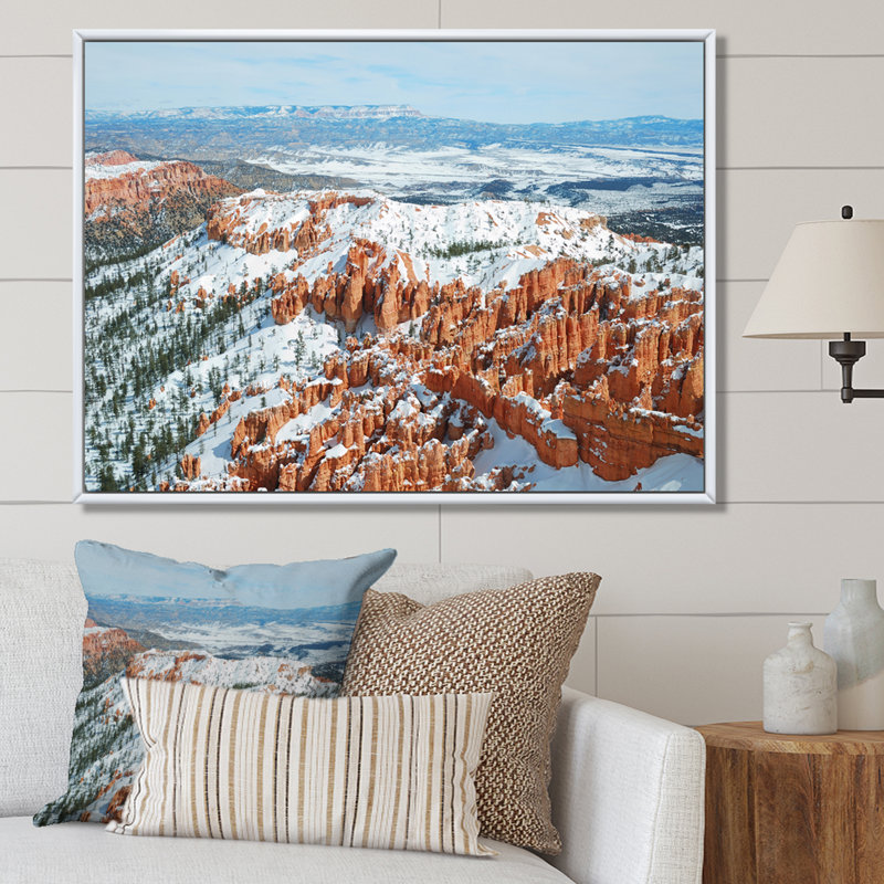 Bryce Canyon avec neige en hiver sur toile, H 24 po x l 32 po, Cadre naturel flottant