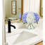 Hortensias fleurs artificielles dans un vase en soie-850072918-850072919