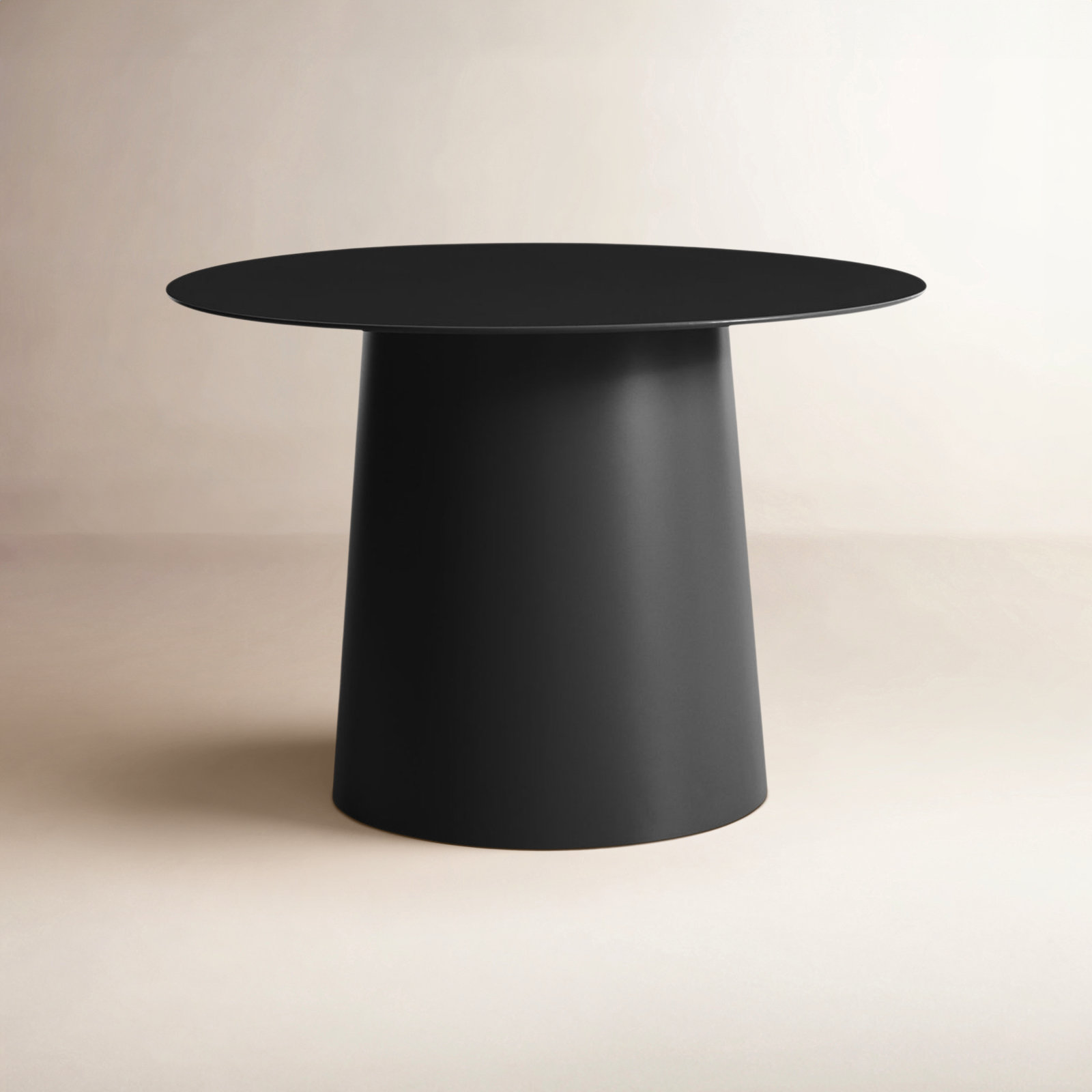 Circula Single End Table, Oblivion, 16" H x 24" W x 24" D