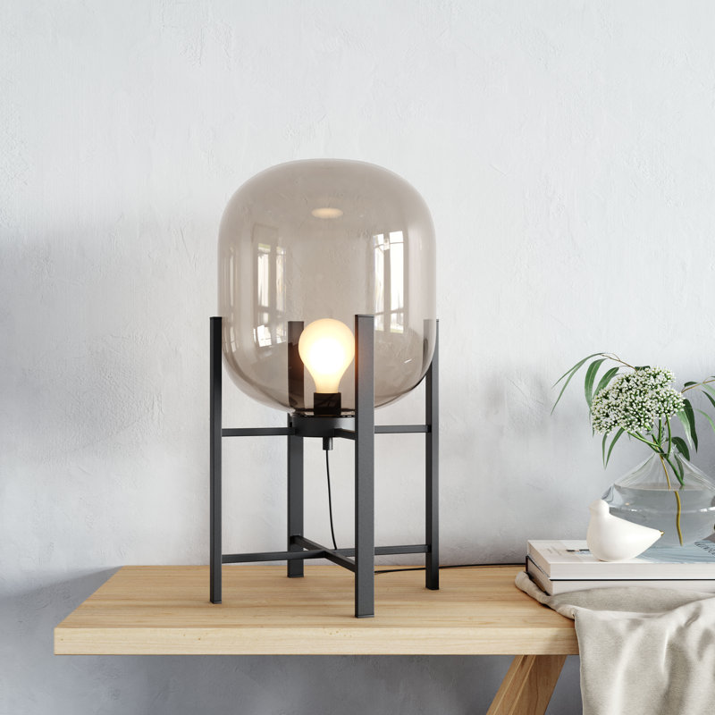 Matton Metal Novelty Lamp, Black