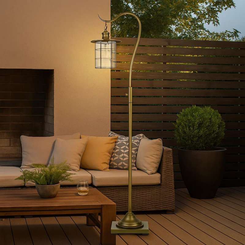 Lampe sur pied arquée 59,5 po Moultrie, Laiton