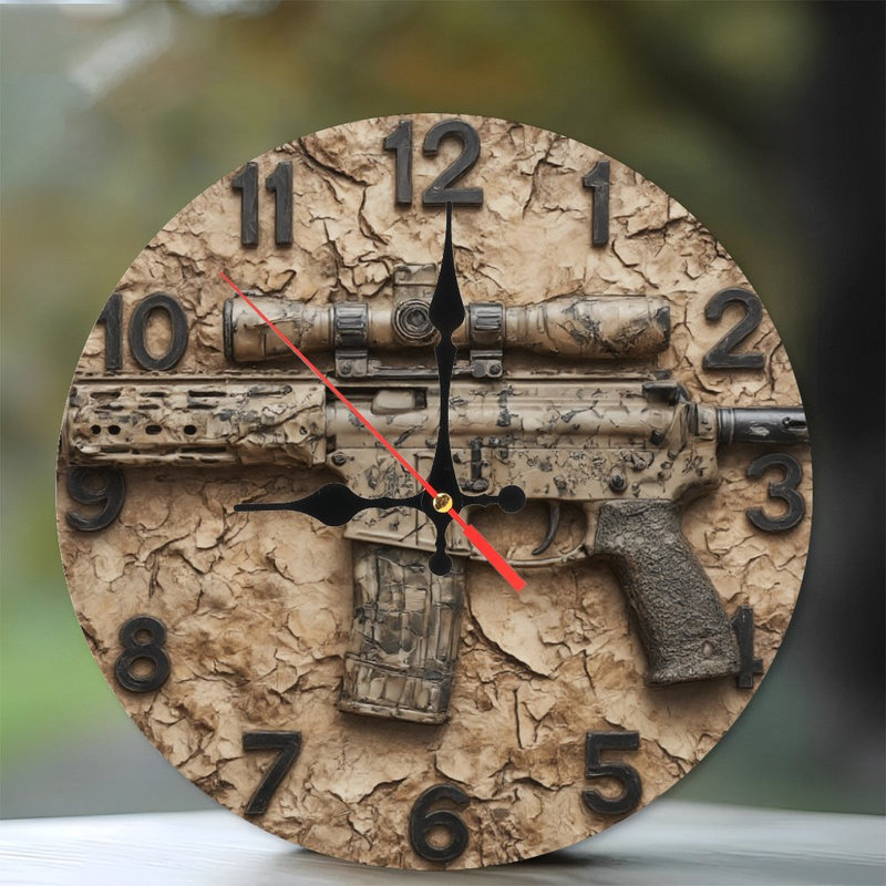 Horloge avec fusil Camo