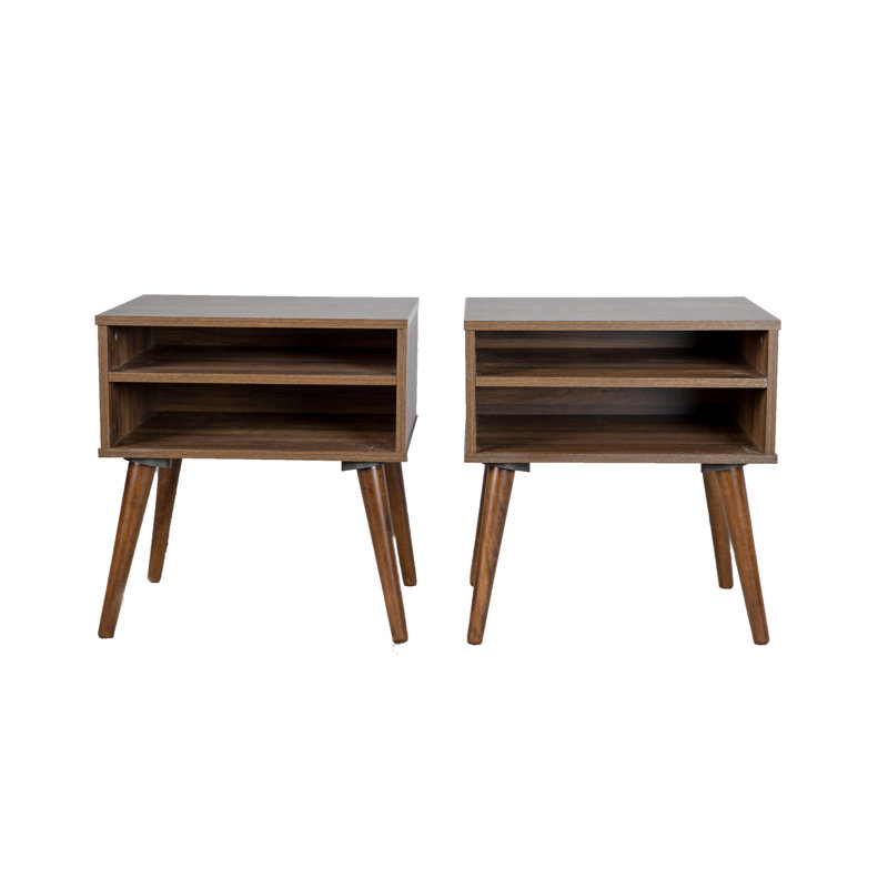 Très grand lit tapissier très grand avec 2 tables de chevet, couleur pierre, 100%, rails et supports de table de chevet au fini noyer, attrait beige, coins, literie