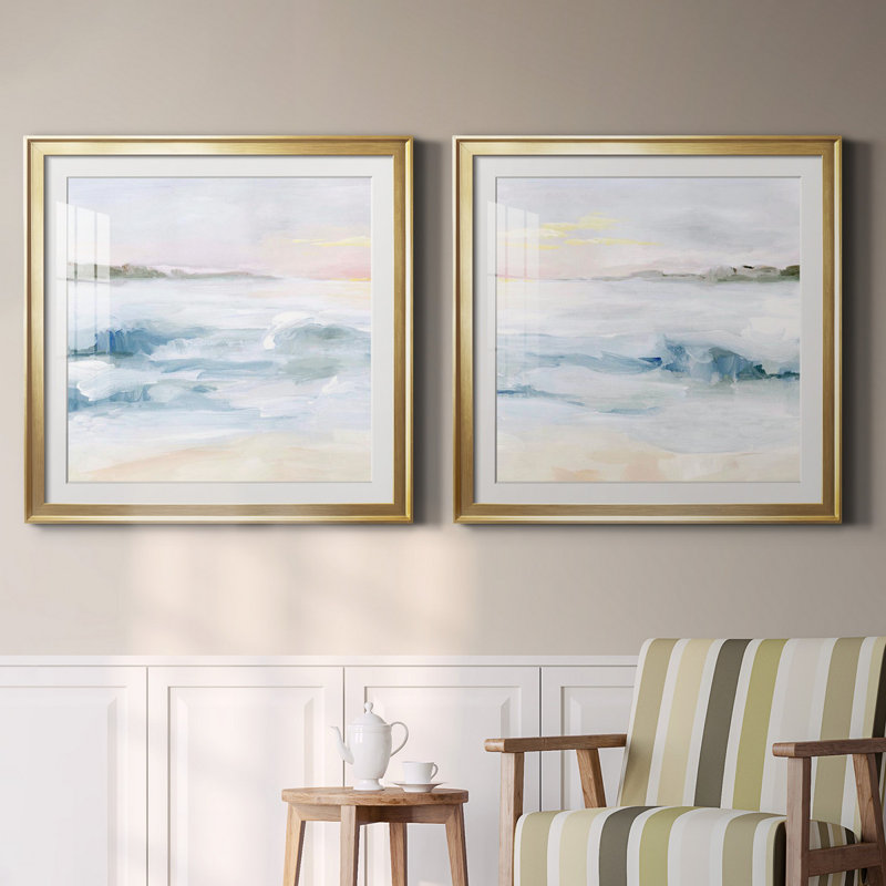 «Surf At Dawn», toile tendue avec châssis en I - prête à être accrochée, H 26,5 po x l 53 po x P 1,5 po, Papier encadré doré