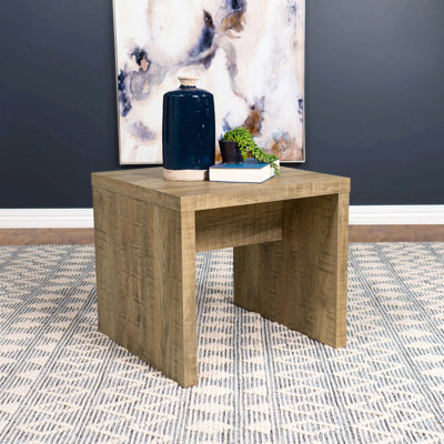 Table de bout carrée à finition manguier, bois d'ingénierie, structure stable, idéale pour le côté d'un fauteuil modulaire
