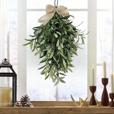 Couronne artificielle 15,5 po x 15,0 po en forme de goutte d'olive, feston suspendu en fausse verdure avec nœud en toile de jute pour décor de couronnes toutes saisons