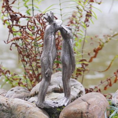 Statue de jardin couple grenouille