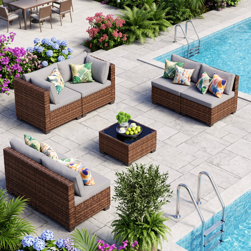 Ensemble de conversation pour patio 8 pièces avec foyer au propane, canapé modulaire en osier 7 pièces et table basse, Gris