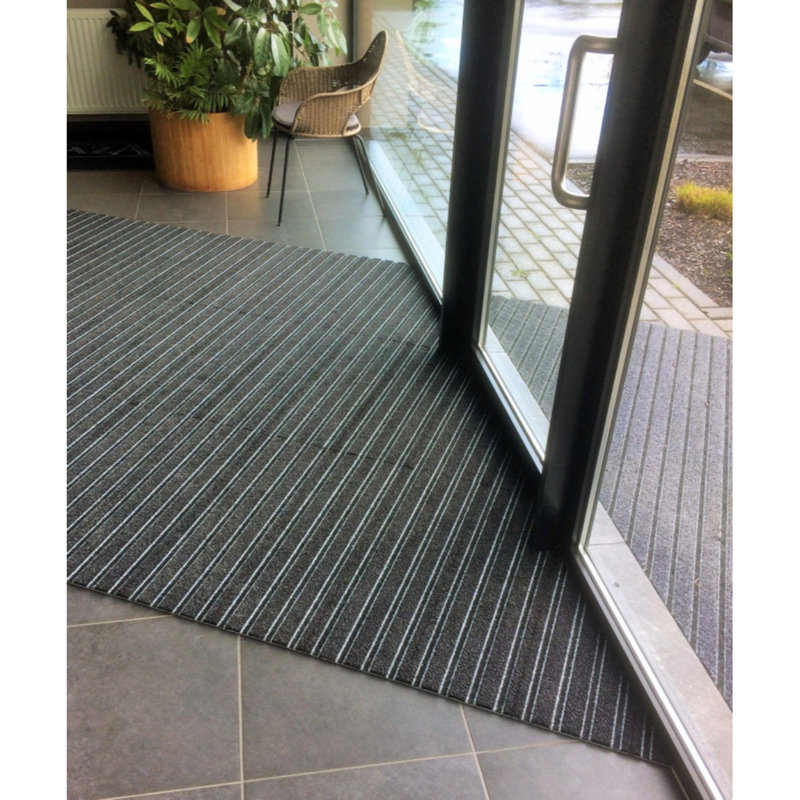 Tuile de tapis découpée 29,5 po x 9,3 po legacy, Gris fumé