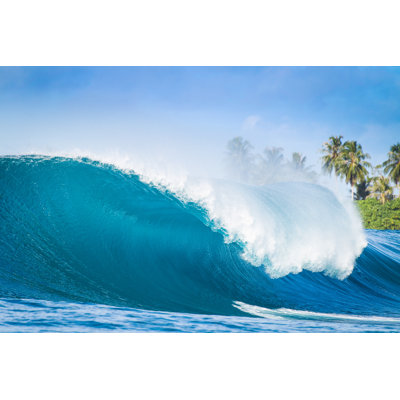 Nice Big Wave in Indonesia by Petesphotography