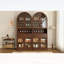 Armoire de bar haute et arquée pour un rangement et une présentation élégants-1292039370