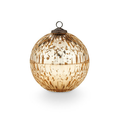 Noble Holiday Winter White Candle
