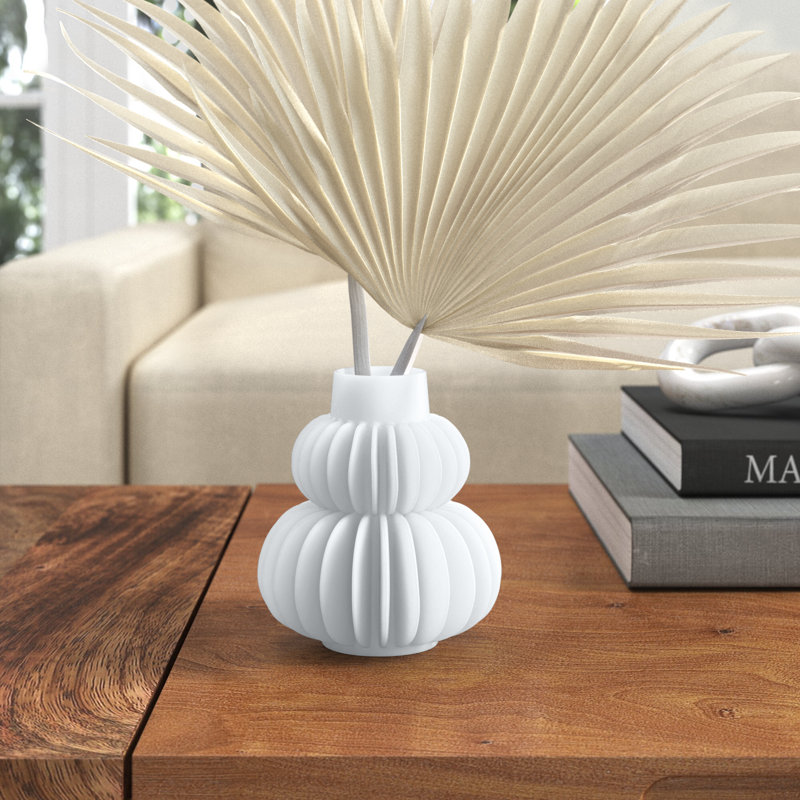 Daniela 4.75'' Handmade Stoneware Table Vase