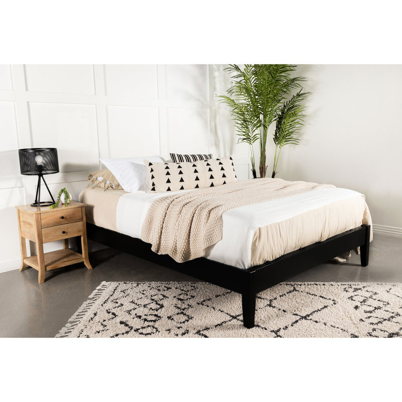Grand lit dans une base en bois massif et en pin foncé, adaptabilité universelle, conception à profil bas, finition noire pour cadre de chambre de taille tranquillité avec construction, chambre à coucher adaptable, finition, sans boîte