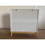 Armoire de rangement à 3 tiroirs de style nordique, commode blanche moderne avec poignées en or rose et base en bois, petit espace de rangement pour bureau, chambre d'enfant, chambre de bébé