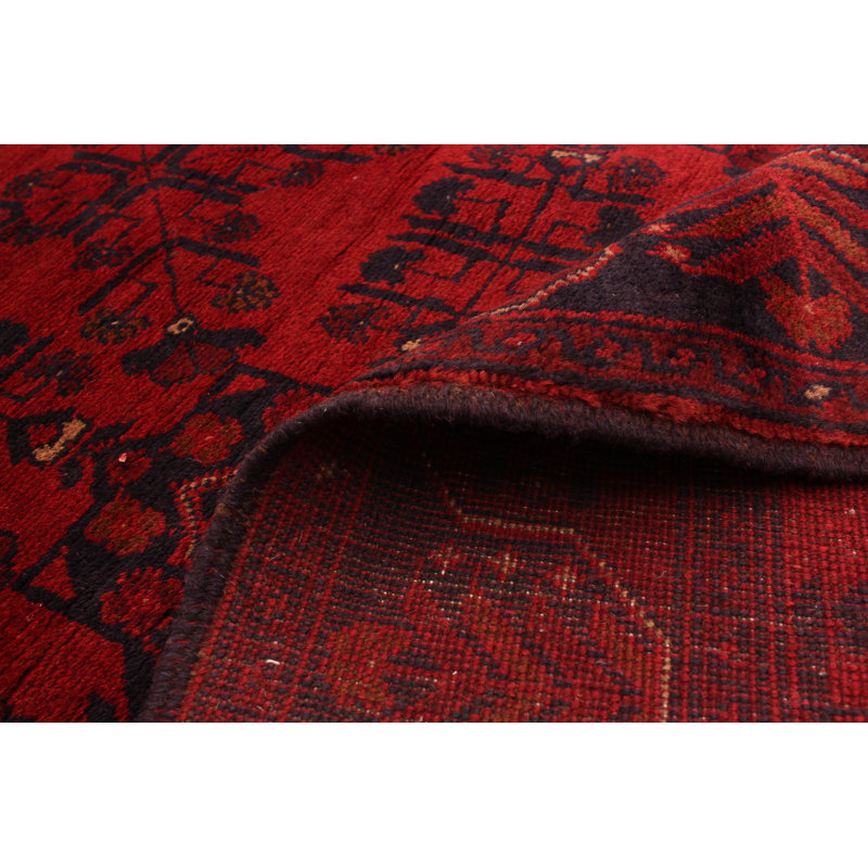 Tapis unique en laine noué à la main style Esari Turkoman des années 2010 de 4 pi 2 po x 6 pi 5 po rouge Quavious