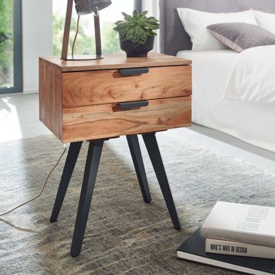 Pavlik 47cm W Iron Bedside Table