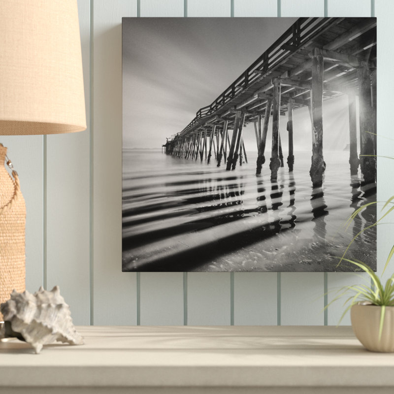 «Pier and Shadows», reproduction de photo sur toile tendue, H 14 po x l 14 po x P 2 po