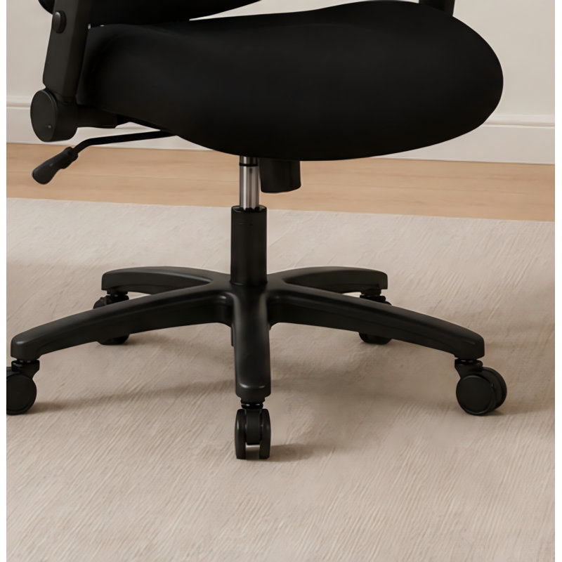 Large-sized Gaming Chair with Breathable Mesh Surface, Adaptive Lumbar Support, 2D Flip-up Armrests, and Multi-position Adjustable Headrest and Backrest.