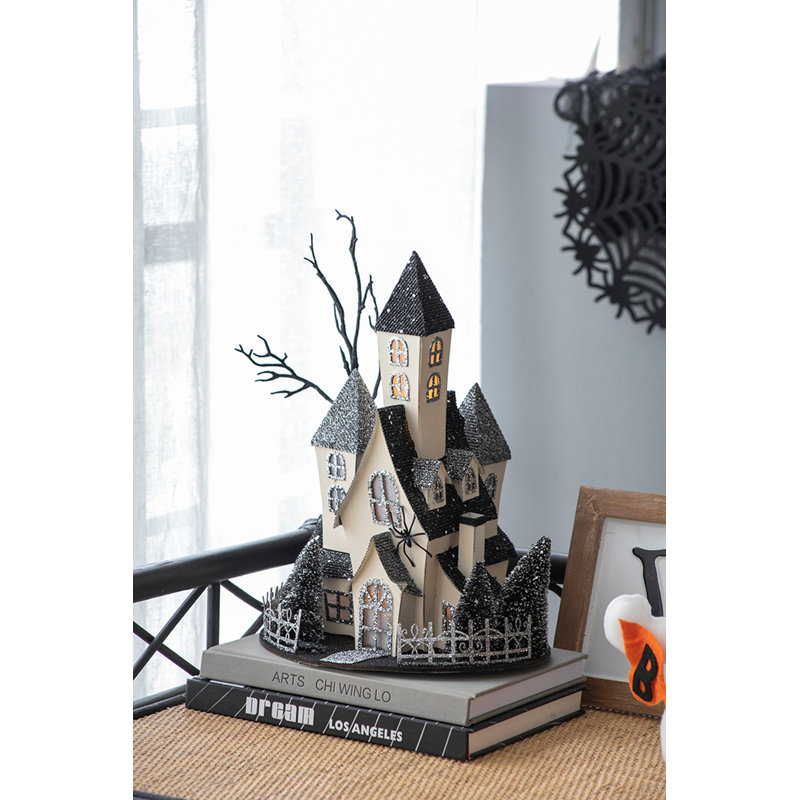 Maison hantée illuminée en carton 10 x 8,3 x 13,5 po, décor de table d'Halloween noir et beige, alimenté par piles