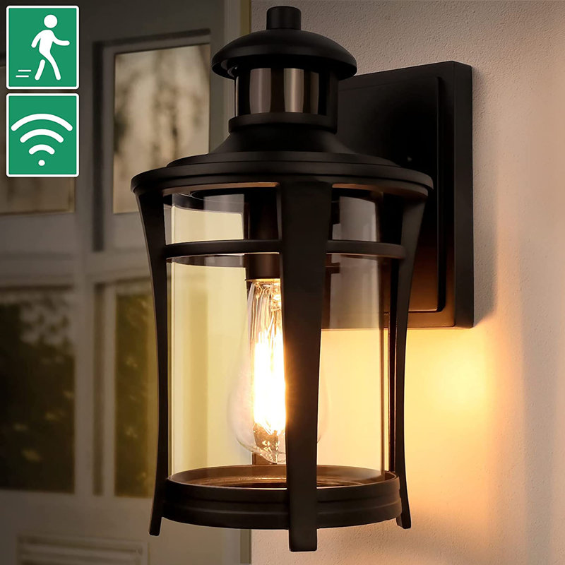 Outdoor Wall Light with Dusk to Dawn