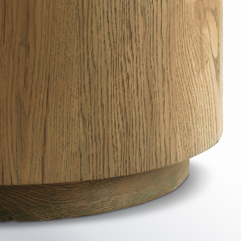 Layne 20" Round End Table, Light Brown