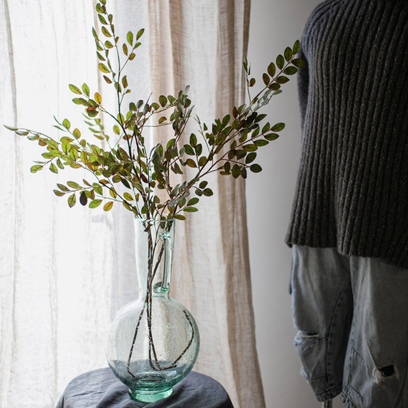 Vaporisateur TzuTan dans un vase, Une tige
