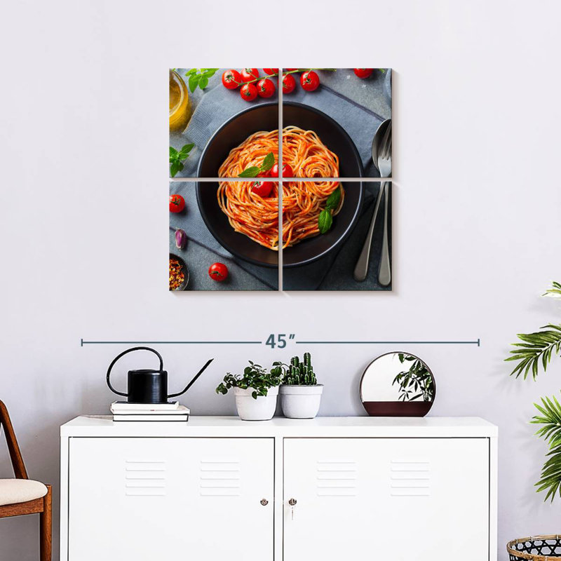Yarlin, sauce tomate et pâtes, H 26 po x l 26 po