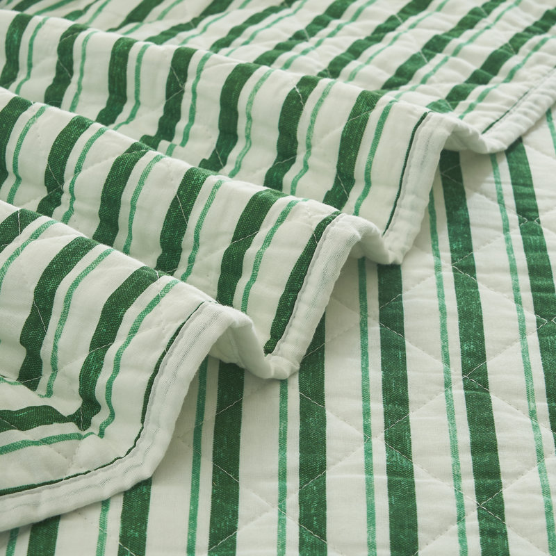 Ensemble de literie 5 pièces Wonderful, Courtepointe pour grand lit + 2 taies décoratives, Vert / blanc
