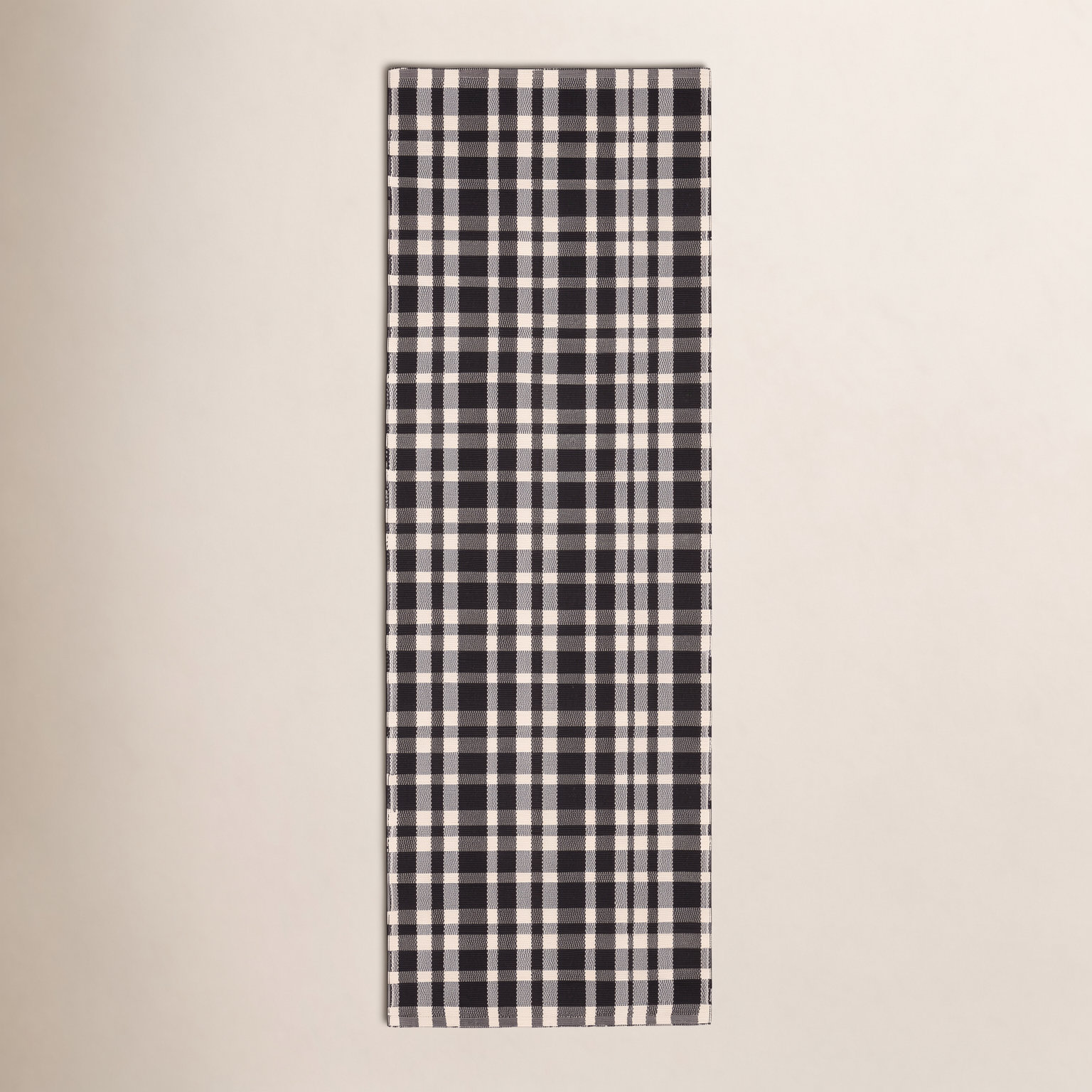 Tattersall Handmade Black Indoor/Outdoor Rug, Runner 2'6" x 8'