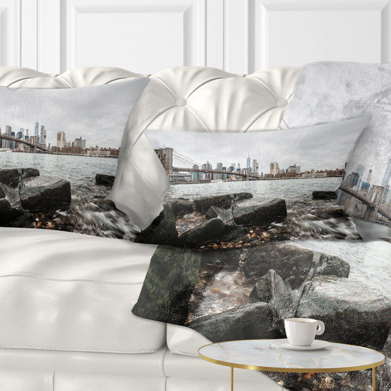 Coussin Cityscape Brooklyn Bridge, Rectangle, 12 po x 20 po