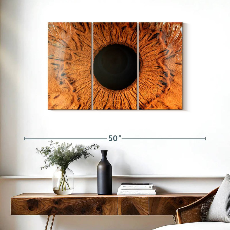 Alcaraz Brown Iris, 24" H x 38" W