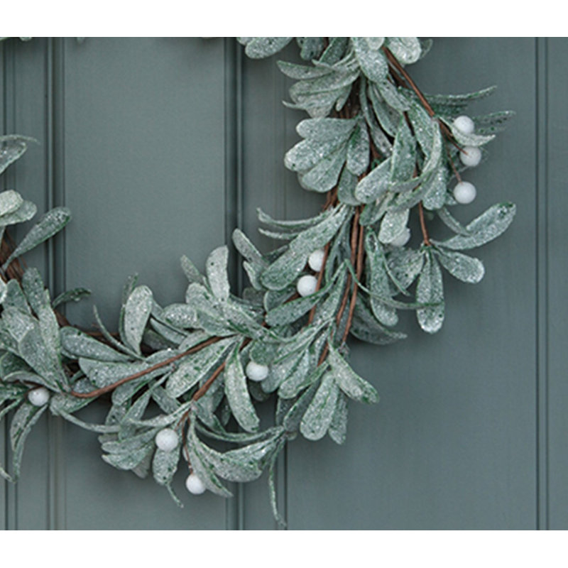 45cm Mistletoe Wreath