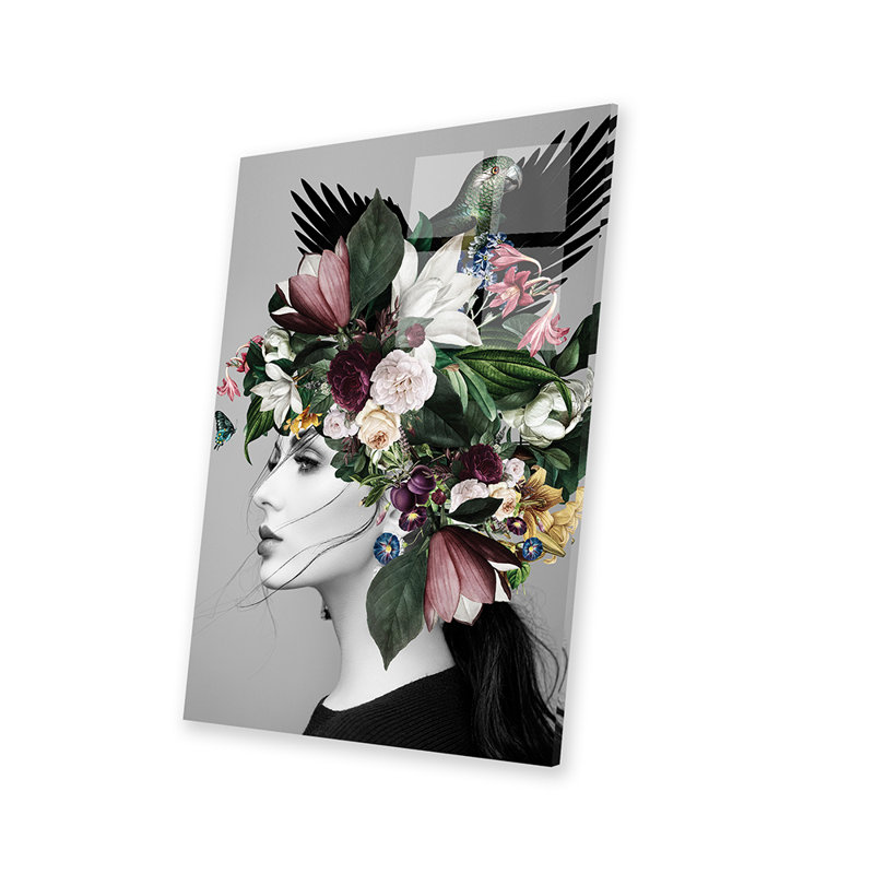 «Woman and Flowers III» par Danilo de Alexandria - impression non encadrée, H 24 po x l 16 po x P 0,25 po