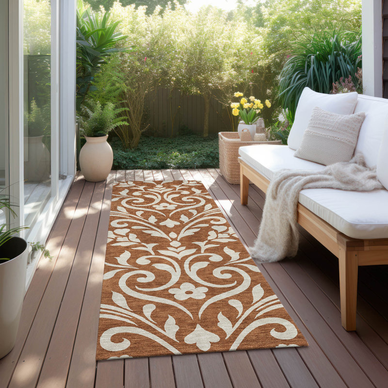 Lamanna Washable Floral Indoor / Outdoor Rug, Runner 2'3" x 7'6"