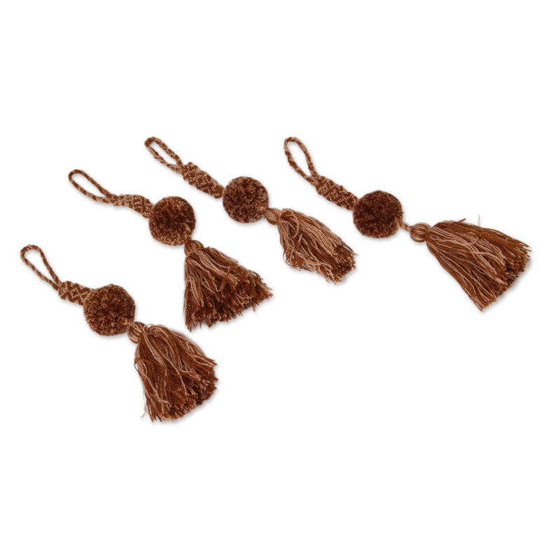 Ornement en forme de pompon latté avec pompon, Brun