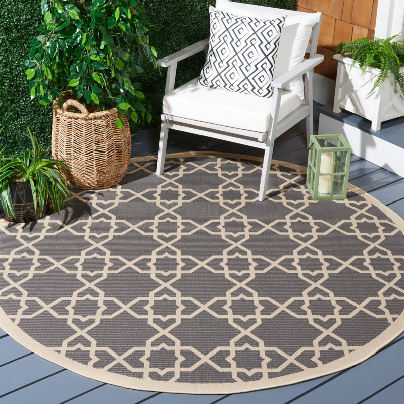 Courtyard Performance Geometric Indoor/Outdoor Area Rug, Round 6'7"