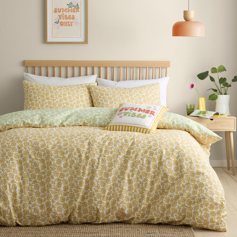 Retro Daisy Floral Cotton Blend Floral Duvet Cover Set, Kingsize