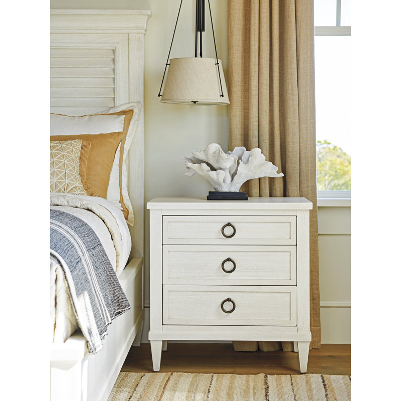 Shell White Transitional 3-Drawer Mahogany Nightstand