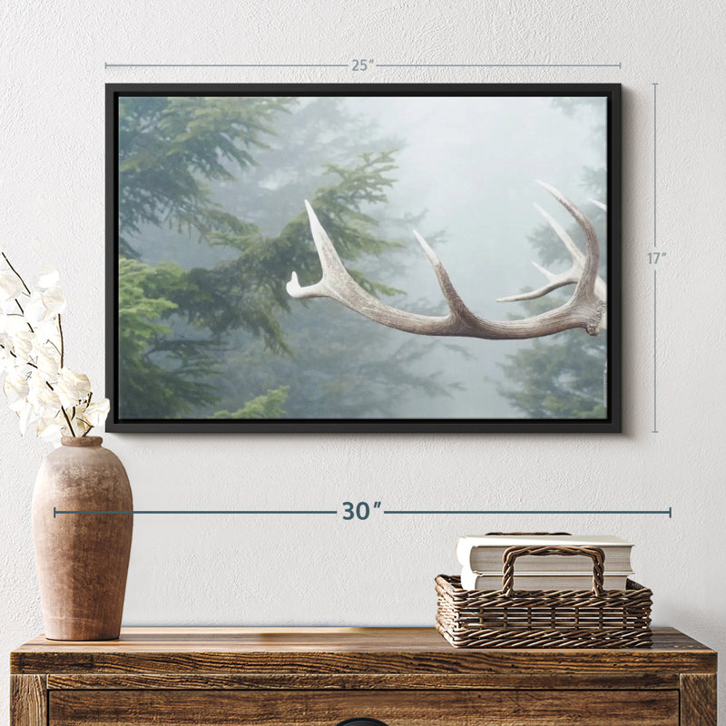 Impression sur toile de cerf et de pin, H 17 po x l 25 po