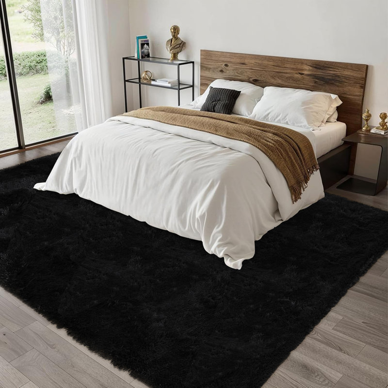 Modern Area Rug With Soft Velvet Surface, Rectangle 6' x 9'
