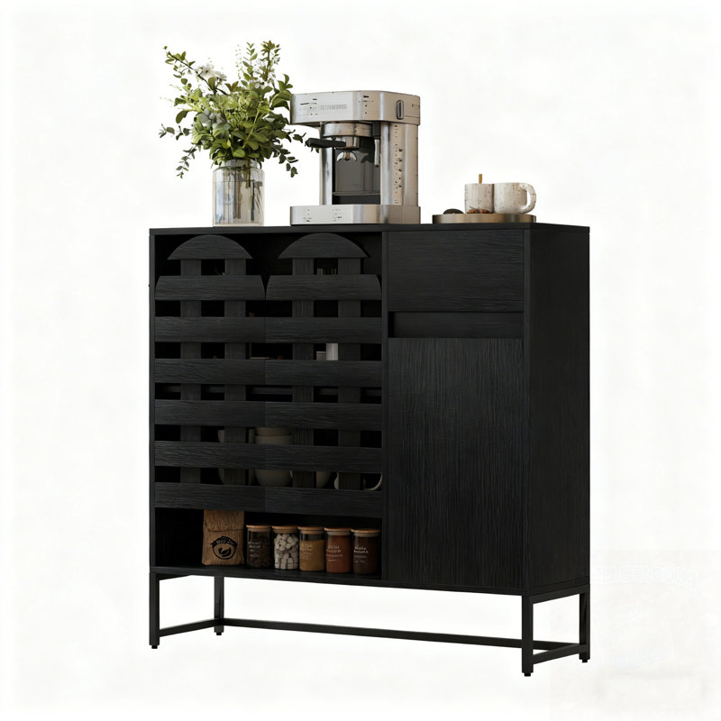 Armoire décorative avec trois portes, un tiroir et des pieds en métal