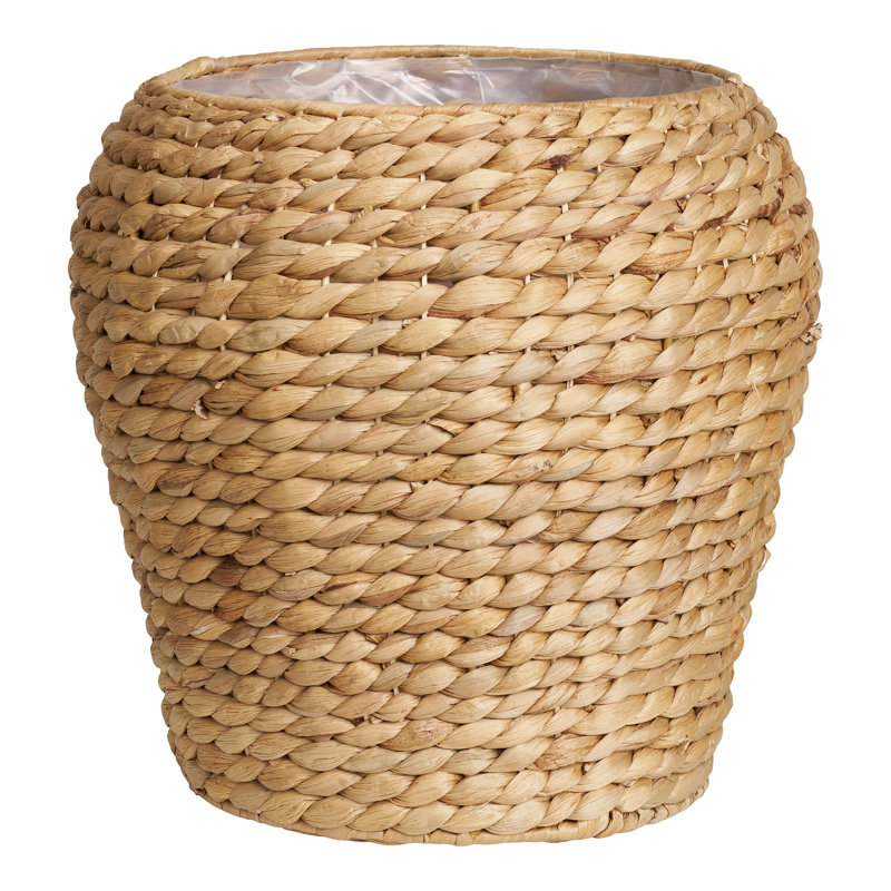 Beachcrest Home Janiyah Water Hyacinth Decorative Basket