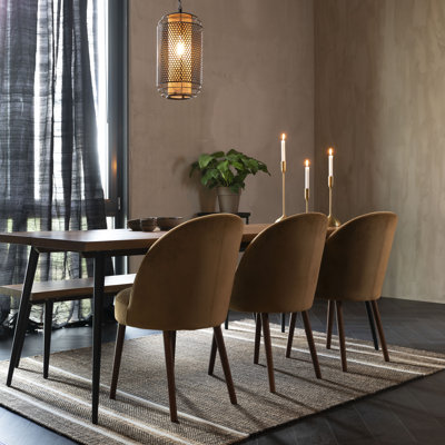 Esstisch mit Metallgestell und Tischplatte aus Massivholz