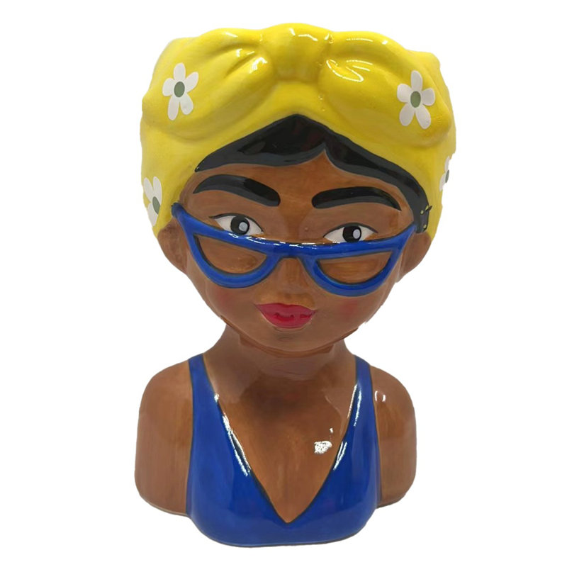 Chiu Figurines & Sculptures