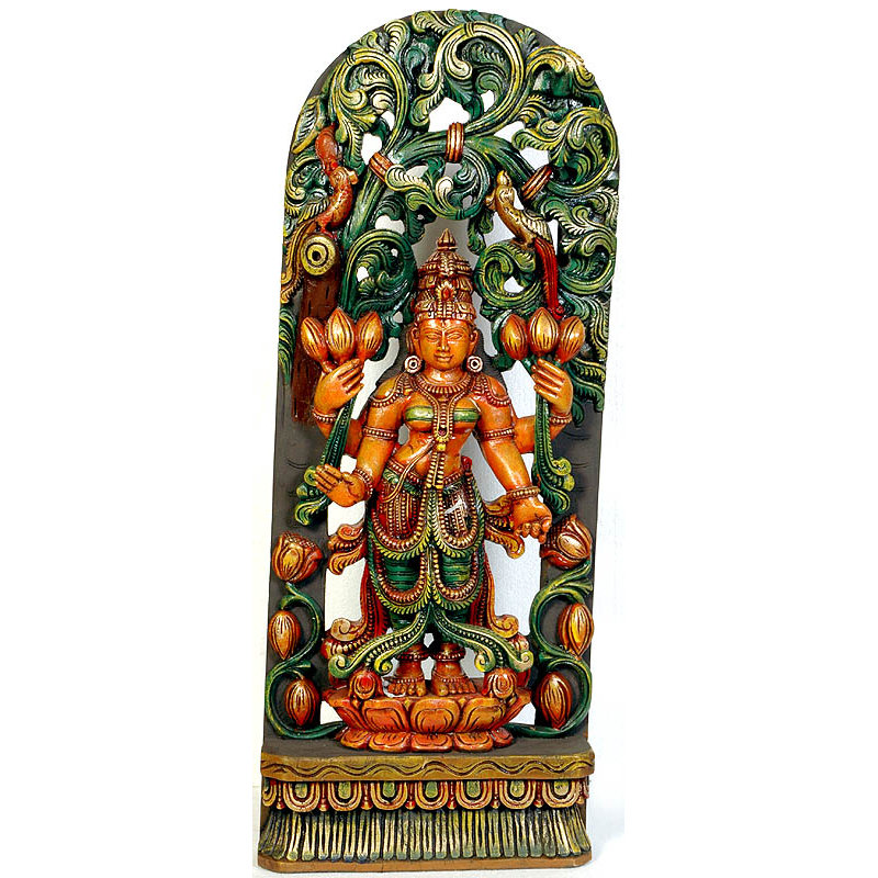 Image debout de Padmavati (déesse Lakshmi)