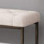Banc rembourré beige et bronze, aspect moderne, lignes droites, structure ouverte, pieds à finition lisse, pi