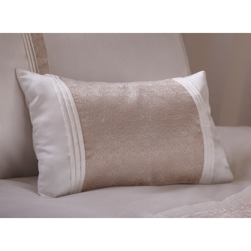 Delay Floral Rectangular Cushion Cover