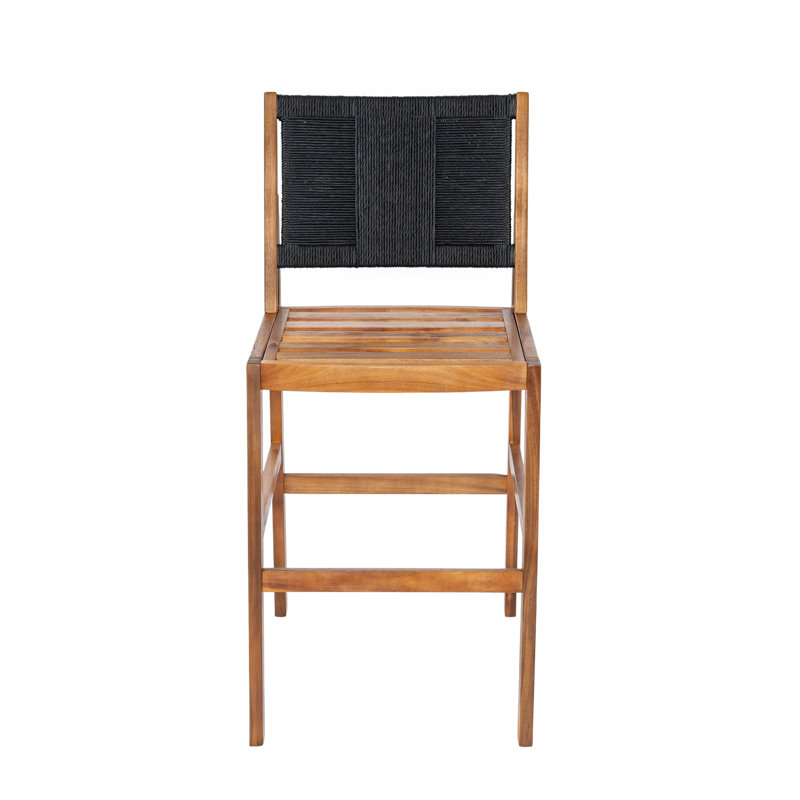 Tabourets de bar d'extérieur en bois d'acacia (ensemble de 2), chaises à hauteur de bar en teck avec coussin crème et dossier en osier vert, tabourets à hauteur de comptoir pour patio, bord de piscine, îlot de cuisine